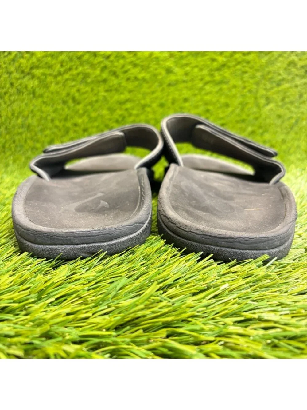 OluKai Nalu Slide Mens Size 11 Black Beach Outdoor Water Resistant Sandals